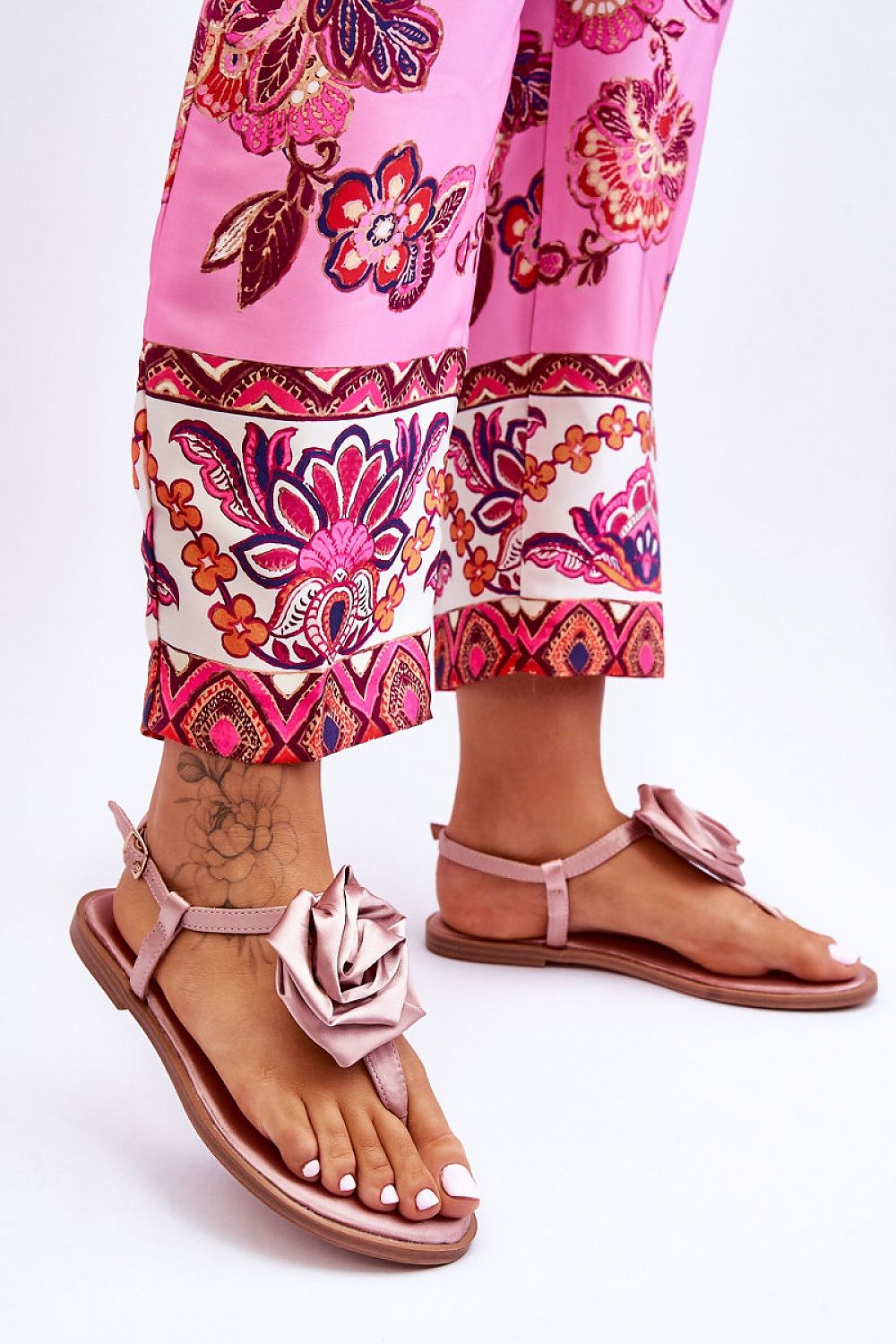 Sandals model 180356